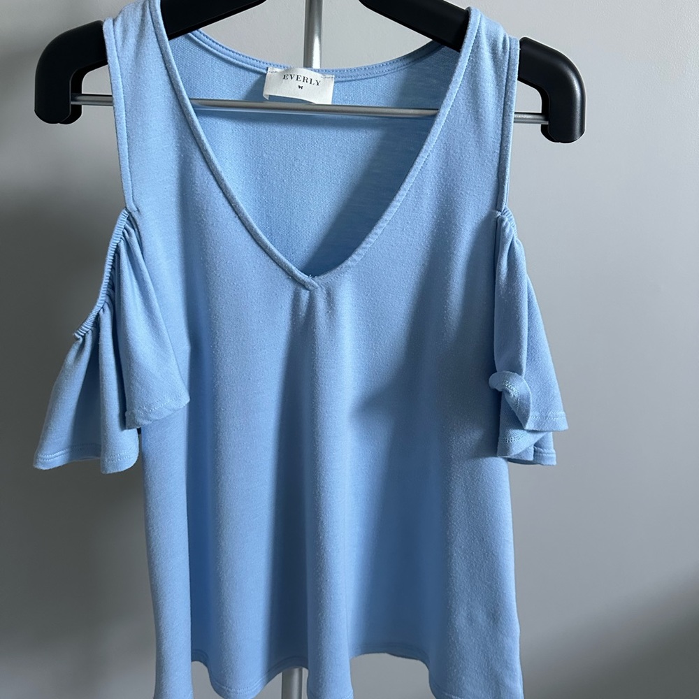 Light Blue cold should top with ruffle sleeves